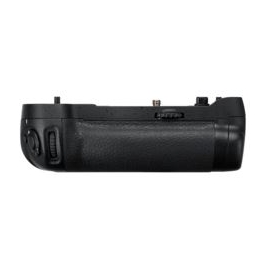 Nikon MB-D17 battery grip - D500