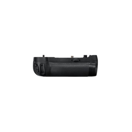 Nikon MB-D17 battery grip