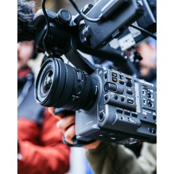 Sony FE PZ 16–35 mm F4 G objektiivi