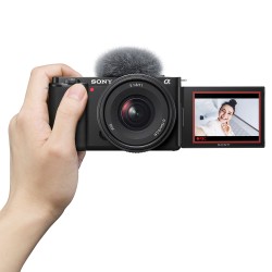 Sony E 11 mm F1.8 lens