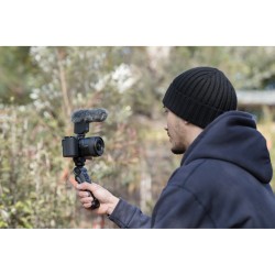 Sony E 11 mm F1.8 lens