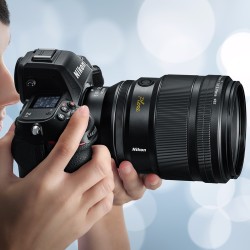 Nikon NIKKOR Z 135mm f/1.8 S Plena lens