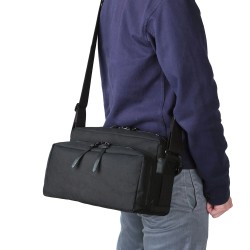 Artisan & Artist ACAM-1100 Camera bag