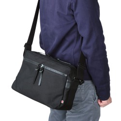 Artisan & Artist ACAM-3000 Camera bag