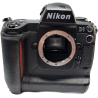 Nikon D1*Varaosakamera. Ei toimiva