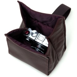 Artisan & Artist ACAM-77 Soft Leather Camera Pouch