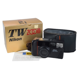 Nikon TW Zoom kompaktikamera