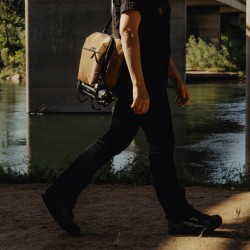 Peak Design Everyday Sling 6L camera bag v2 - Coyote