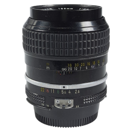 Nikon Nikkor 105mm f/2.5 Ai