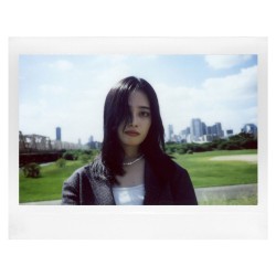 Lomography Lomo’Instant Wide Glass instant camera