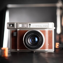 Lomography Lomo’Instant Wide Glass instant camera