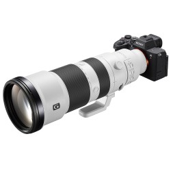 Sony FE 400-800mm F6.3-8 G OSS lens
