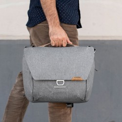 Peak Design Everyday Messenger 13L v2