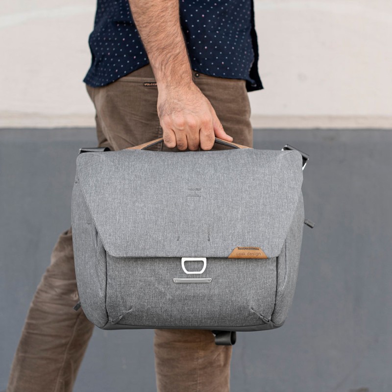 Peak Design Everyday Messenger 13L v2