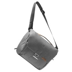 Peak Design Everyday Messenger 13L v2