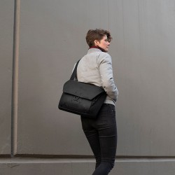 Peak Design Everyday Messenger 13L v2