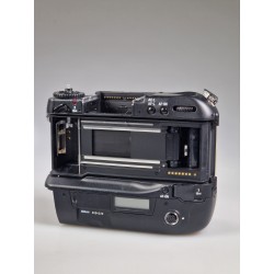 BROKEN NIKON F5 *ONLY FOR SPARE PART USE