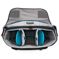 Tenba DNA 16 DSLR camera bag - black