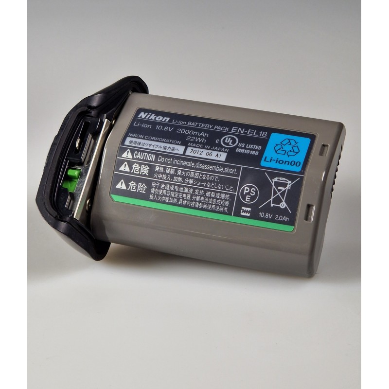 Nikon EN-EL18 OEM good condition *USED