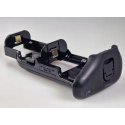 CANON BGM-E20L BATTERY HOLDER FOR BG-E20 *USED