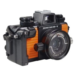 Nikon Nikonos V + Nikkor 35mm f/2.5