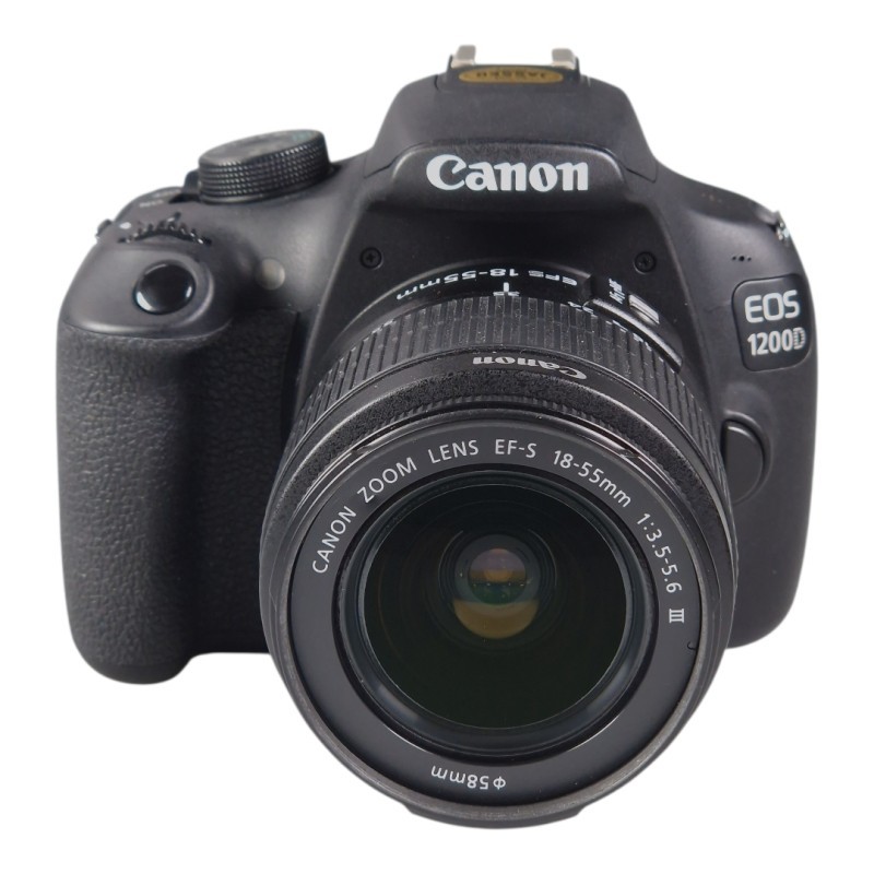 Canon EOS 1200D + EF-S 18-55mm f/3.5-5.6 III - käytetty