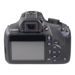 Canon EOS 1200D + EF-S 18-55mm f/3.5-5.6 III - käytetty