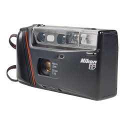 Nikon RF kompaktikamera