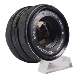 Zenit Helios-44M-6 58mm f/2 MC - M42