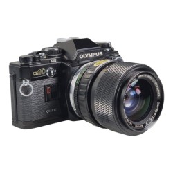 Olympus OM10 Quartz + S Zuiko Auto-Zoom 35-70mm f/4 + Manual Adapter