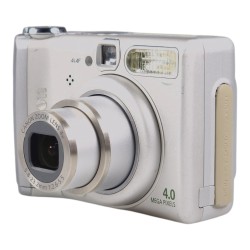 Canon PowerShot A520 digitaalinen kompaktikamera - käytetty