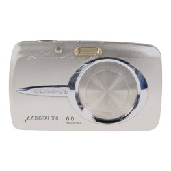 Olympus μ Digital 600 digitaalinen kompaktikamera - käytetty