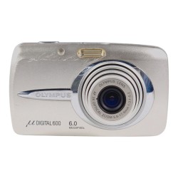 Olympus μ Digital 600 digitaalinen kompaktikamera - käytetty