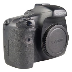 Hyväkuntoinen käytetty Canon EOS 7D järjestelmäkamera